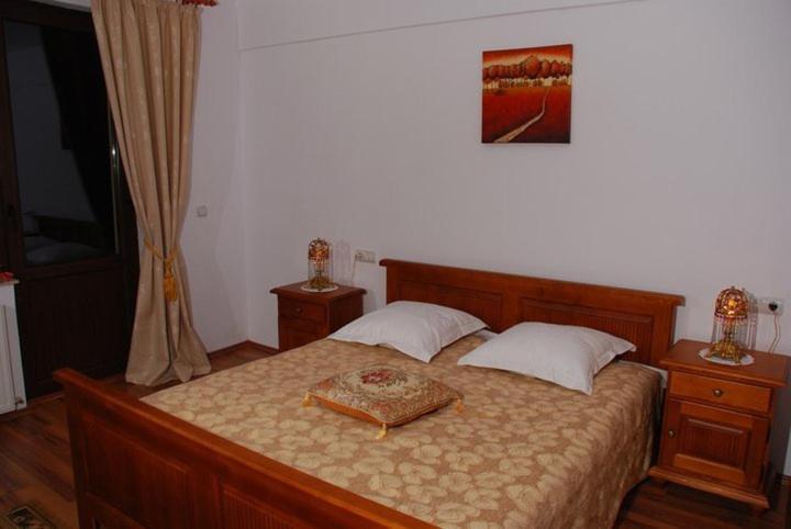 Pension Onelia Ґирда-де-Сус Екстер'єр фото